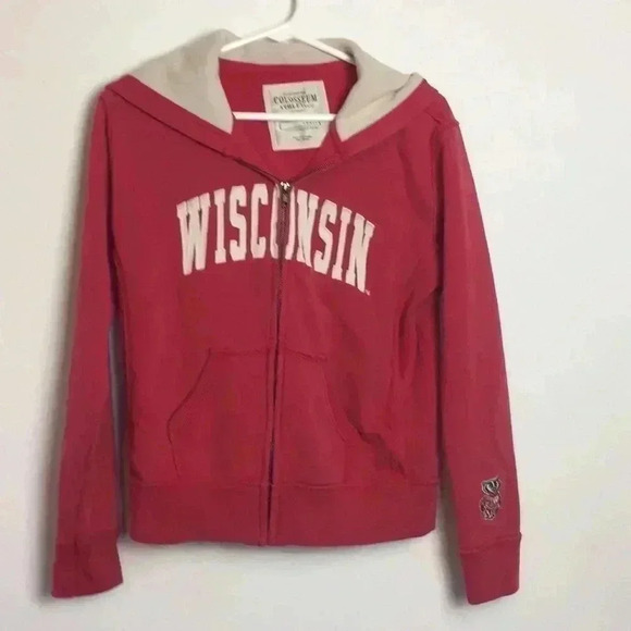 Colosseum Athletics size small Sweatshirt - Picture 1 of 6